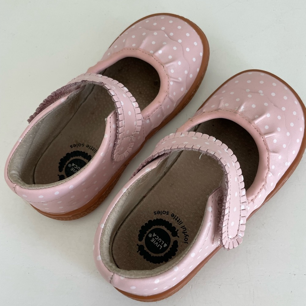 Livie & Luca pink dots girls shoes. The cutest. Size 9